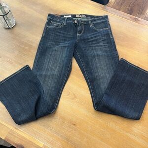 Women’s Dark Wash Straight Jeans